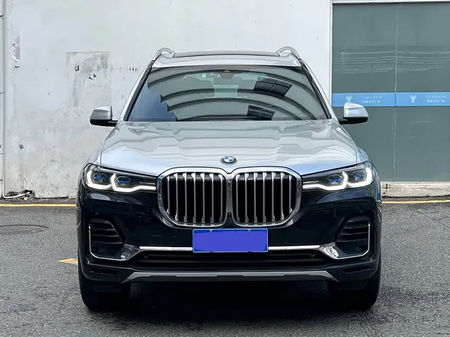 BMW X7 2022 xDrive40i Premium Luxury Package