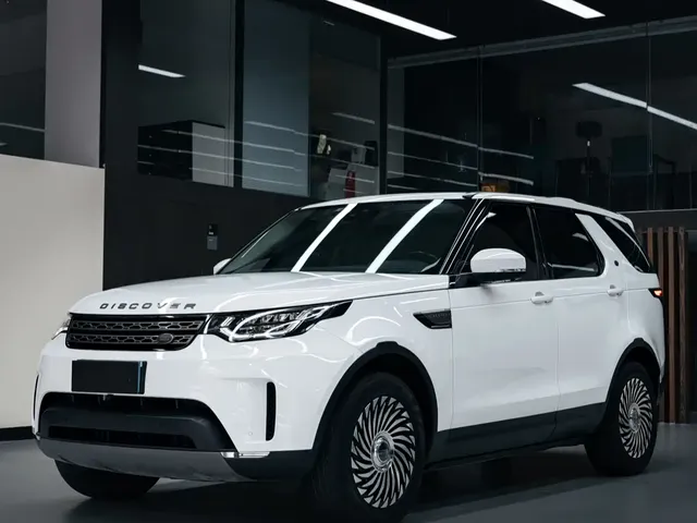 Land Rover Discovery 2017 3.0 SC V6 S