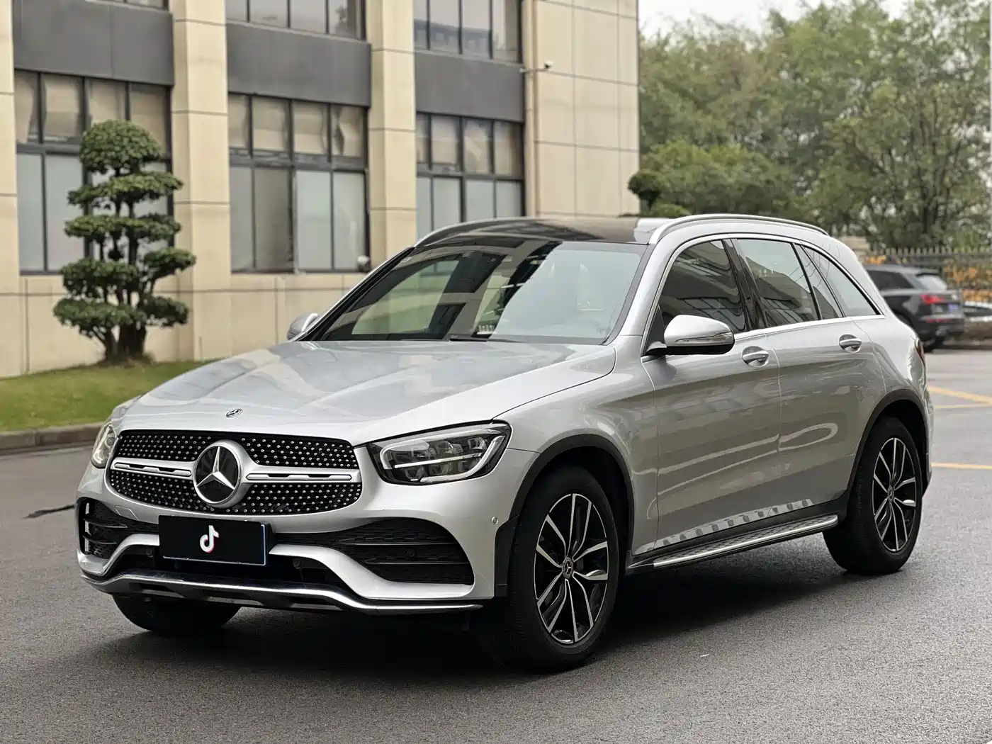 Mercedes-Benz GLC 2020 GLC 260 L 4MATIC Luxury