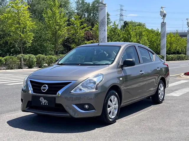 Nissan Sunny 2016 1.5XE CVT Leading Edition