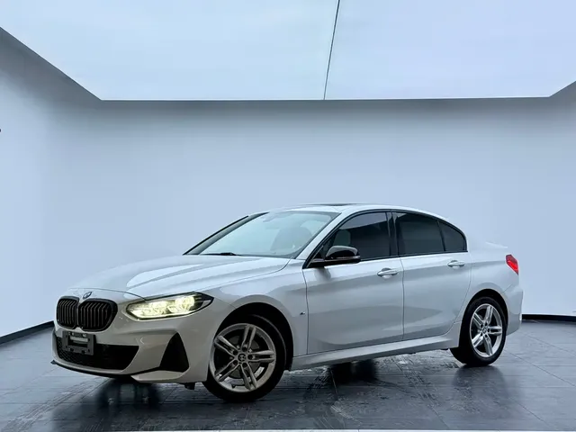 BMW 1 Series 2021 120i M Sport Shadow Edition