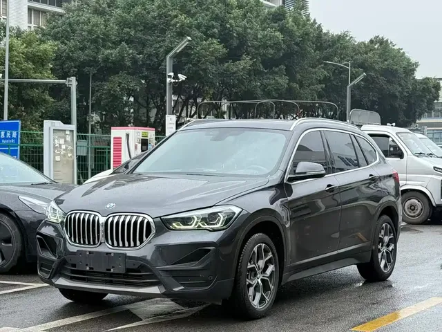 BMW X1 2022 sDrive25Li Leading
