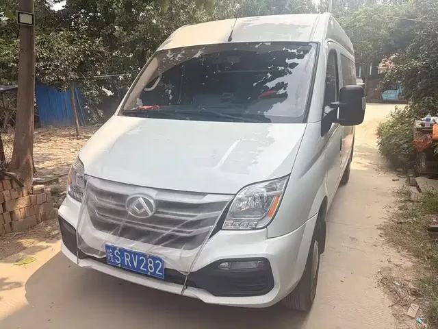 SAIC Maxus Xintu V80 2025 Value Edition Aoyun 2.0T Manual Long Wheelbase Medium Roof 127Ps 6/7/9-seater