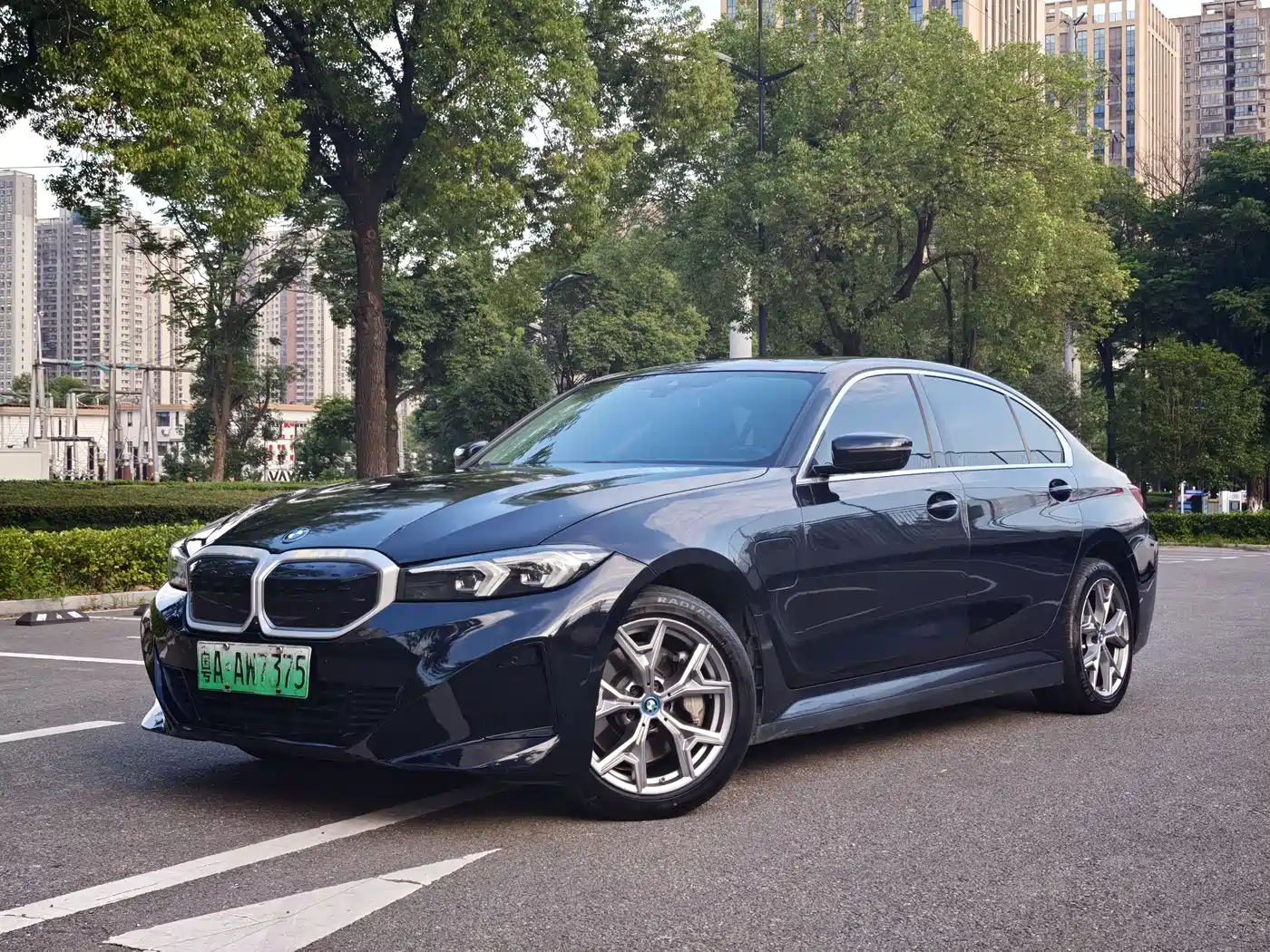 BMW i3 2022 eDrive 35 L