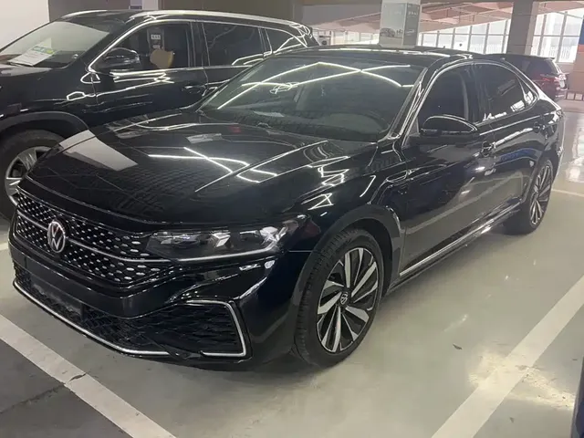 Volkswagen Passat 2022 330TSI Starlight Elite Edition
