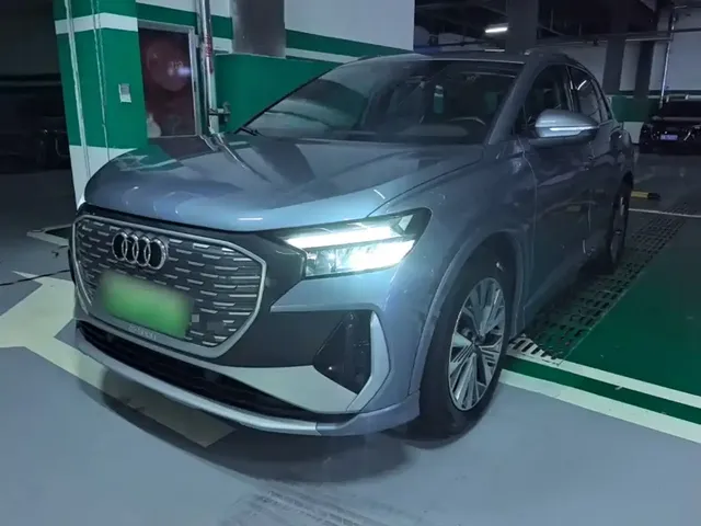 Audi Q4 e-tron 2024 40 e-tron Pioneer Edition