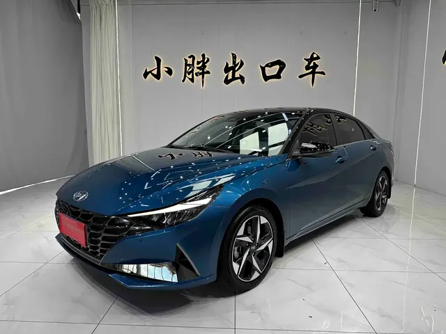 Hyundai Elantra 2022 1.5L CVT LUX Premium Edition