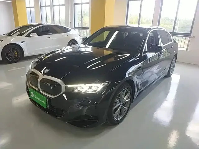 BMW i3 2024 eDrive 35 L