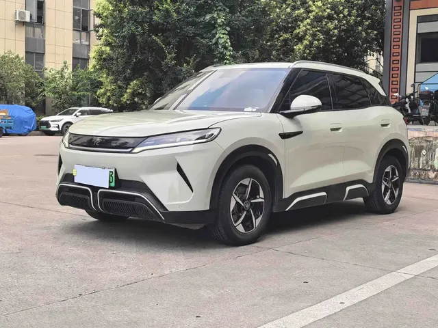 BYD Yuan UP 2024 401KM Leading Edition