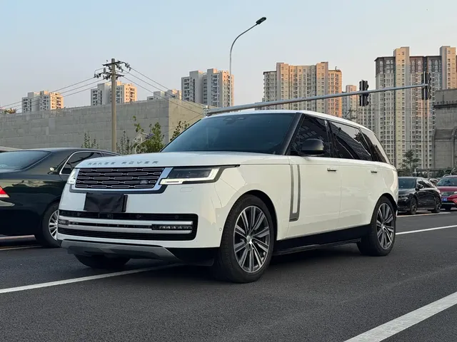 Land Rover Range Rover 2024 3.0 L6 400PS Exemplary Extended