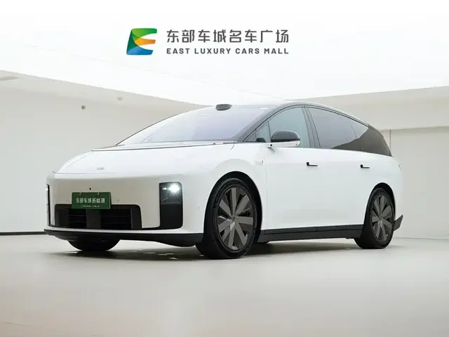 Li Auto Li i8 2025 Standard Edition