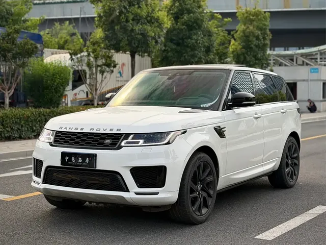 Land Rover Range Rover Sport 2021 3.0 L6 Gloss Black Edition