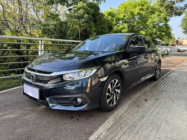 Honda Civic 2016 220TURBO CVT Luxury Edition