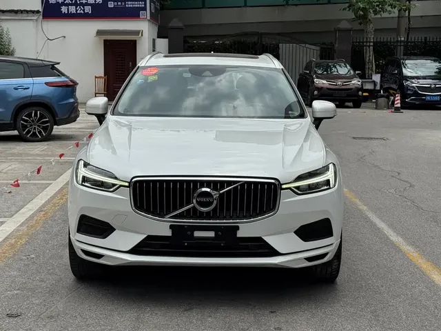Volvo XC60 2019 T5 AWD Zhi Yi Edition China V