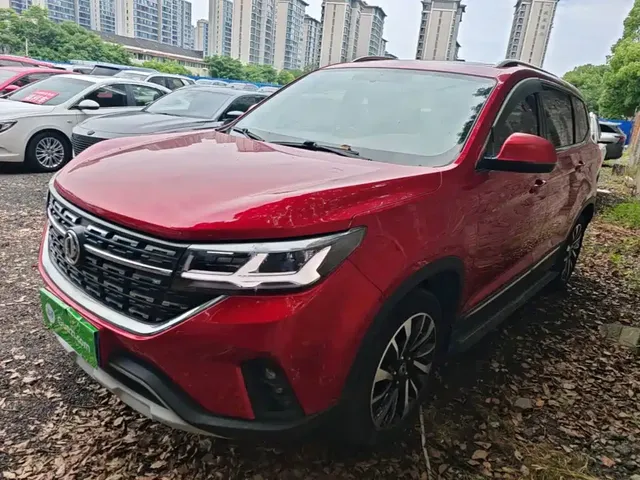 Dongfeng Fengxing T5 2018 230T CVT Smart Joy Type