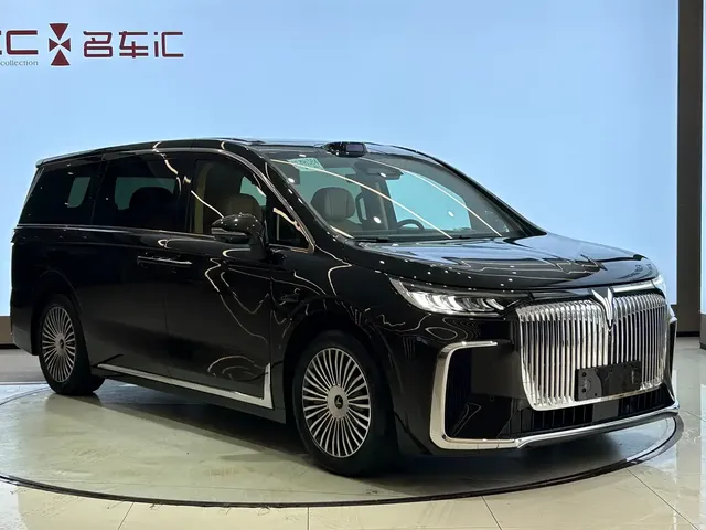 Voyah Auto Voyah Dreamer 2025 Model PHEV 4WD Premium QianKun Edition
