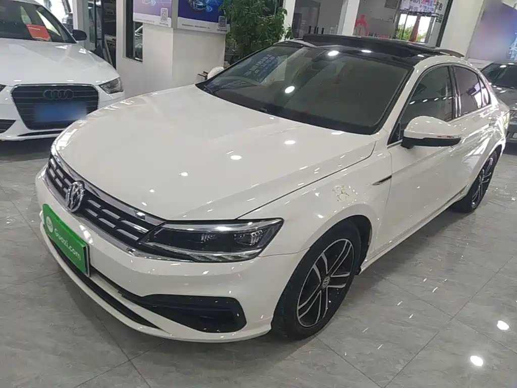 Volkswagen Lamando 2021 280TSI DSG Luxury Phantom Edition
