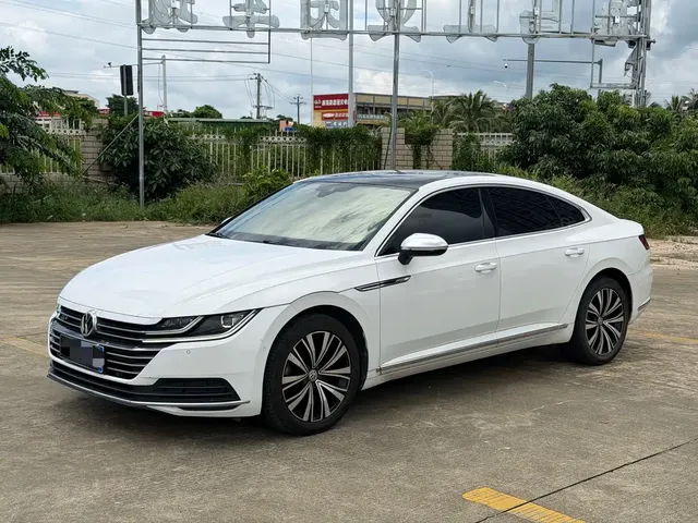 Volkswagen FAW-Volkswagen CC 2020 330TSI Glamour Version China VI