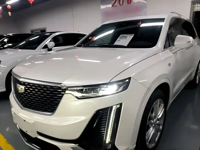 Cadillac XT6 2022 2.0T 7-Seater 2WD Luxury Edition
