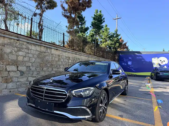 Mercedes-Benz E-Class New Energy 2023 E 350 e L Plug-in Hybrid Sedan