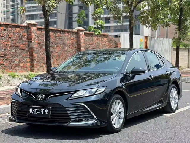 Toyota Camry 2021 2.0G Luxury Edition