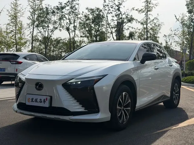 Lexus RZ 2023 450e 4WD Deluxe