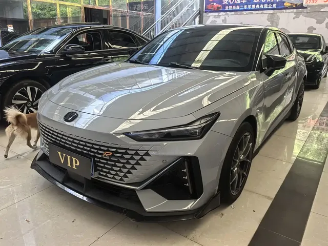Changan UNI-V 2022 1.5T Premium Model