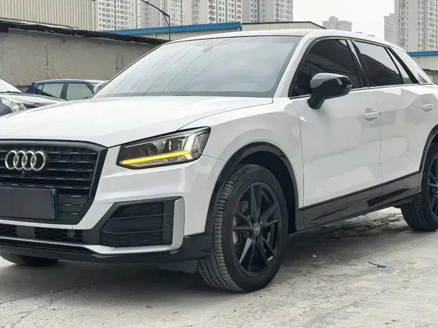 Audi Q2L 2020 35 TFSI Progressive Dynamic Model