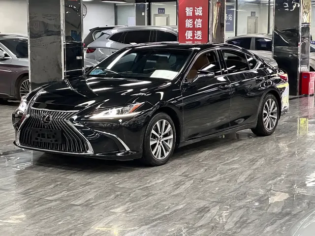 Lexus ES 2018 260 Excellence Edition China V