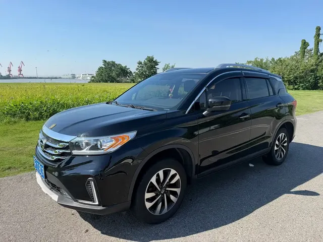GAC Trumpchi GS4 2018 200T Manual 2WD Elite Edition