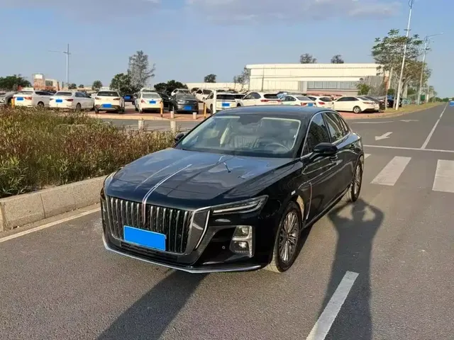 Hongqi H5 2023 1.5T DCT Smart Connect Joy Edition