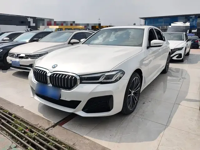 BMW 5 Series 2022 Facelift 530Li Leading M Sport Package