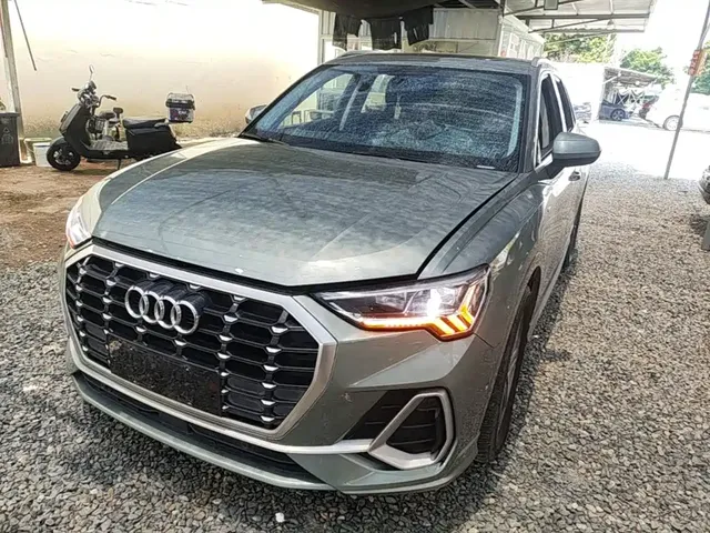 Audi Q3 2021 40 TFSI Fashion Sport