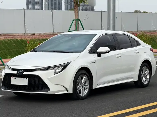 Toyota Levin 2022 Dual Engine 1.8H E-CVT Leading Edition