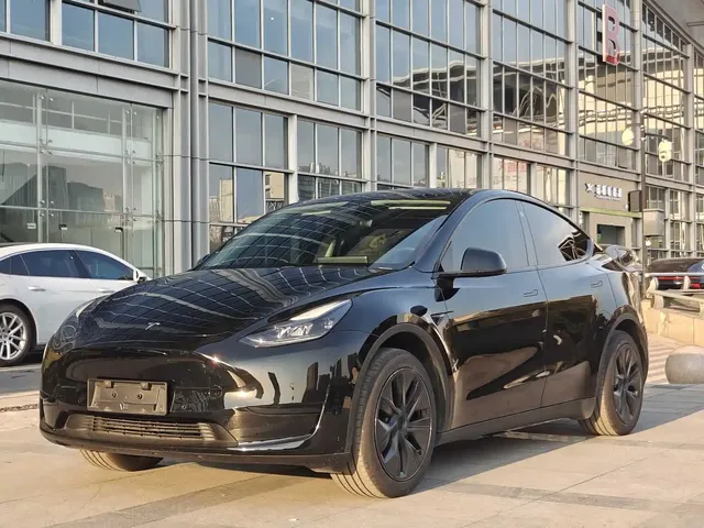 Tesla Model Y 2022 Facelift Long Range All-Wheel Drive Version