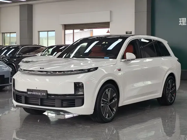 Li Auto Li L8 2025 Max Smart Renewal Edition