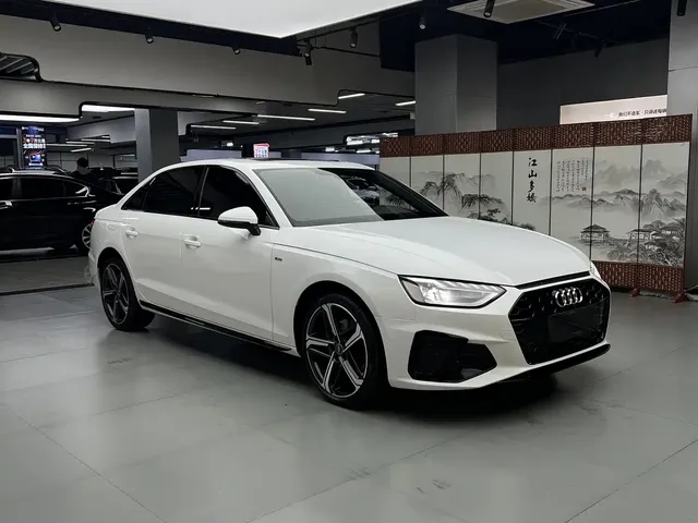 Audi A4L 2025 2 Million Celebration Edition 40 TFSI Fashion Dynamic