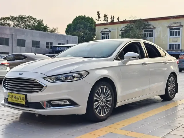 Ford Mondeo 2018 EcoBoost 200 Smart Control Fashion China V