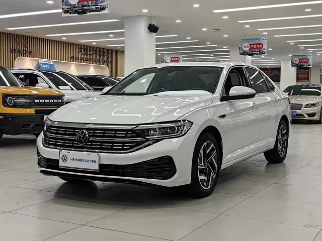 Volkswagen Sagitar 2023 300TSI DSG Surpassing Edition