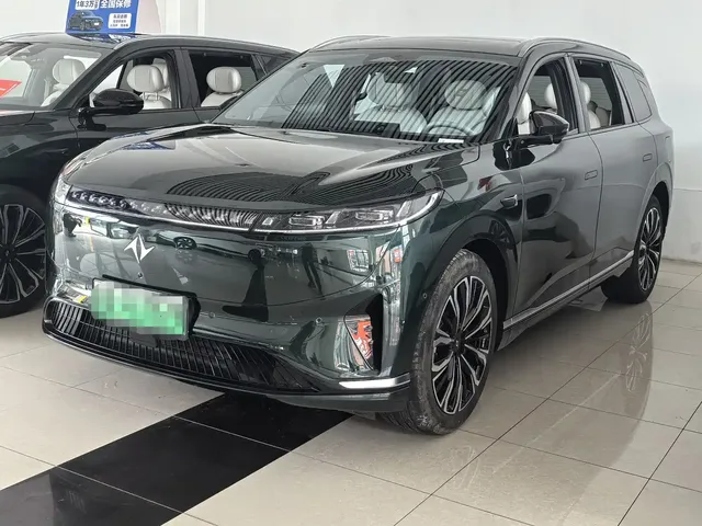Dongfeng Yipai eπ008 2026 6-seater Extended Range Family Edition