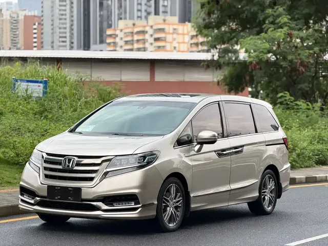 Honda Elysion 2019 2.0L Hybrid Luxury Edition