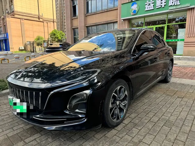 Hongqi E-QM5 2021 Charging T3 Edition 4-Seater