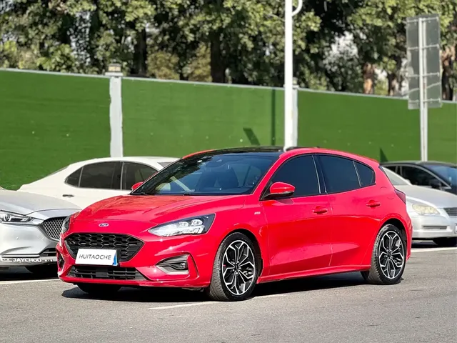 Ford Focus 2019 Hatchback EcoBoost 180 Automatic ST Line