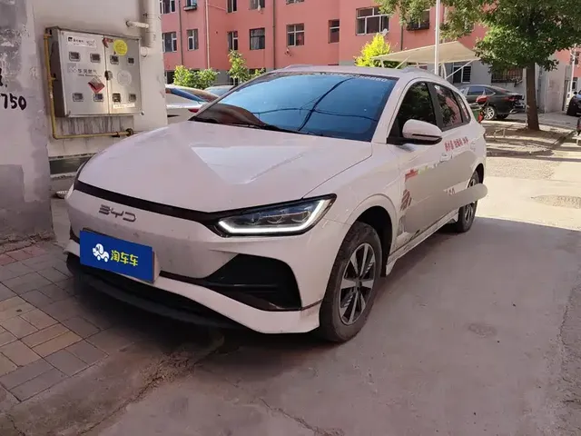 BYD e2 2023 Luxury Model