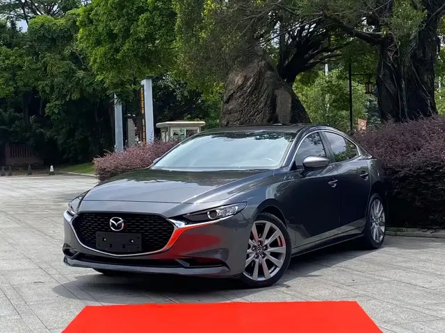 Mazda 3 Axela 2021 2.0L Automatic Quality Shine