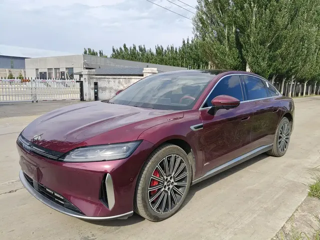 Chery Fengyun A9L 2025 Model 4WD High-performance Summit Edition