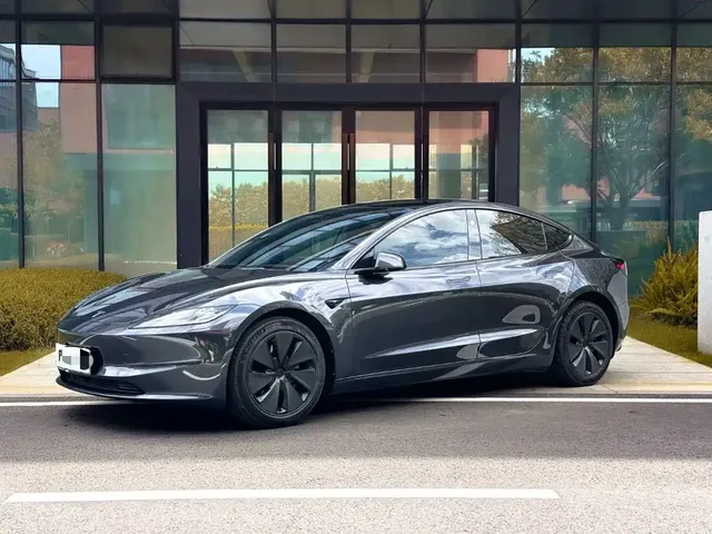 Tesla Model 3 2023 Rear-Wheel Drive