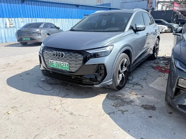 Audi Q4 e-tron 2024 40 e-tron Pioneer Edition