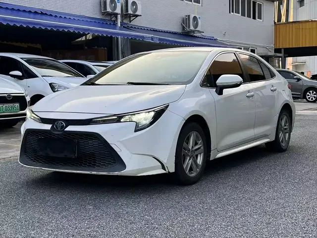 Toyota Levin 2022 Dual Engine 1.8H E-CVT Leading Edition