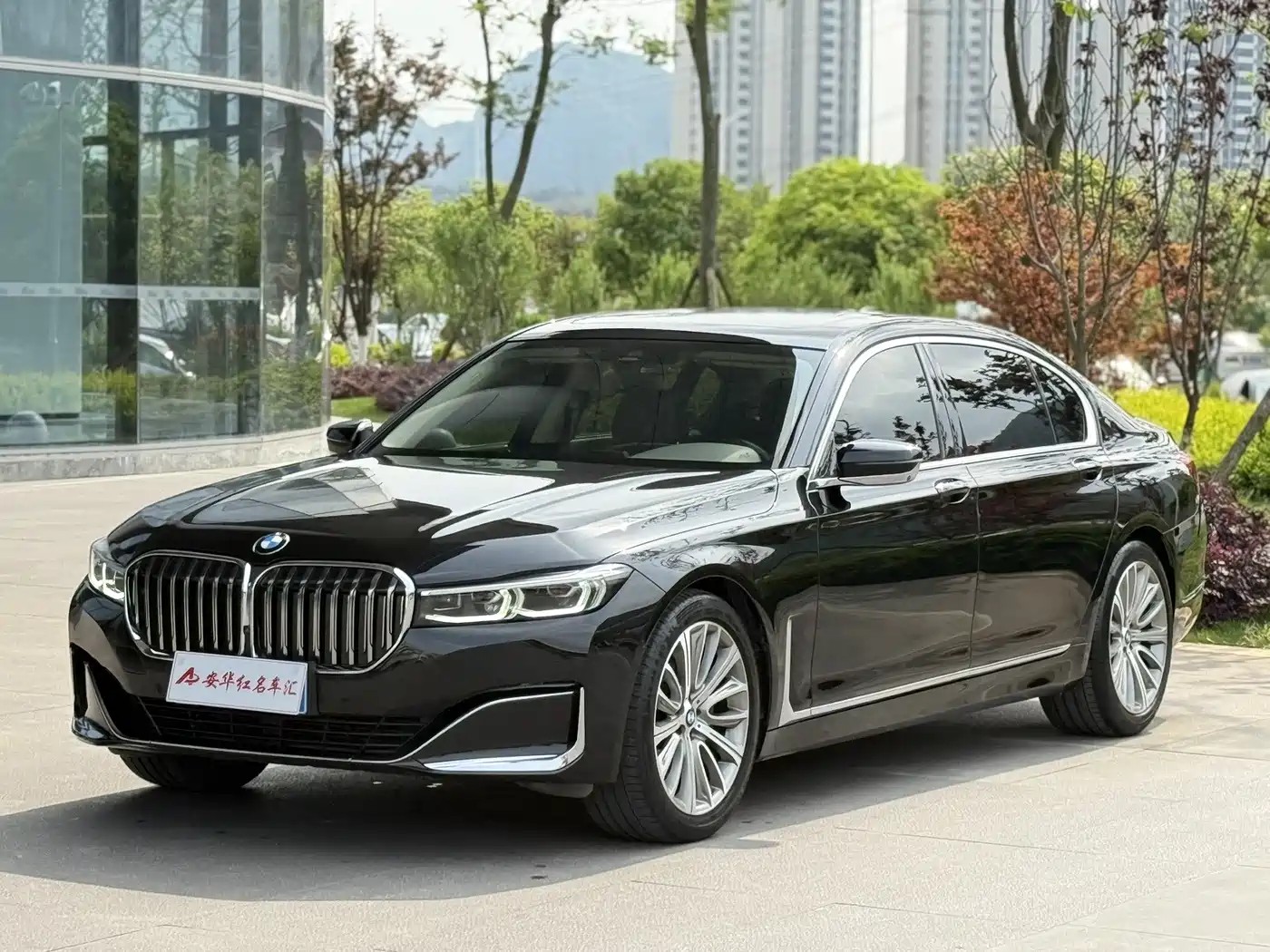BMW 7 Series 2021 Model 740Li Leading Luxury Package